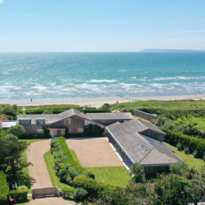 Vegan Seafront Retreat & Yoga Studio in West Wittering